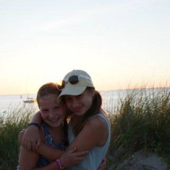 Meet your Posher, Julia - Picture 1 of 1